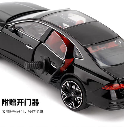 Audi A7L 1:32 Alloy Car Model