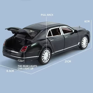 BENTLEY MULSANNE 1:24 Die-Cast Metal Collectible Car with Opening Doors and Bonnet