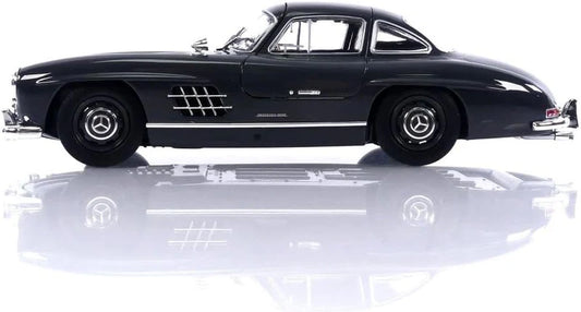 Mercedes-Benz 300SL Size Mercedes 1:24 Die-Cast Metal Collectible Car with Opening Doors and Bonnet