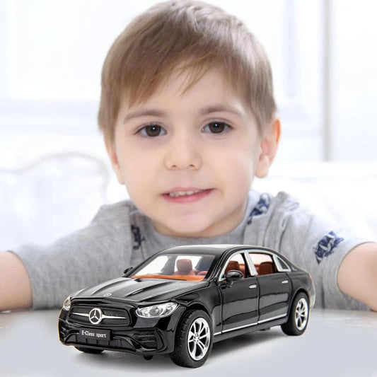 MERCEDES-BENZ E300L 1:32 Die-Cast Metal Collectible Car with Opening Doors and Bonnet