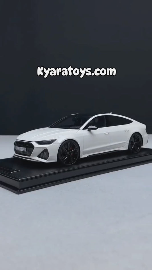 AUDI RS7 1:24 Die-Cast Metal Collectible Car with Opening Doors and Bonnet