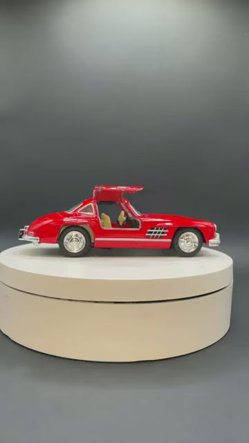 BMercedes-Benz 300SL 1:24 Die-Cast Metal Collectible Car with Opening Doors and Bonnet