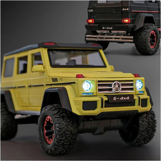 MERCEDES AMG G500 1:24 Die-Cast Metal Collectible Car with Opening Doors and Bonnet