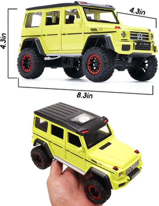 MERCEDES AMG G500 1:24 Die-Cast Metal Collectible Car with Opening Doors and Bonnet